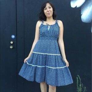 Vintage navy daisy dress